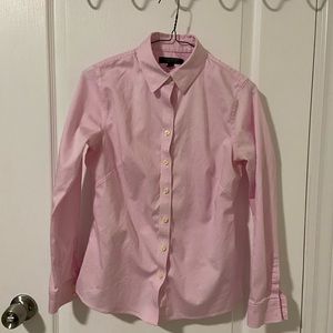 Beautiful pink Banana Republic blouse in size 4